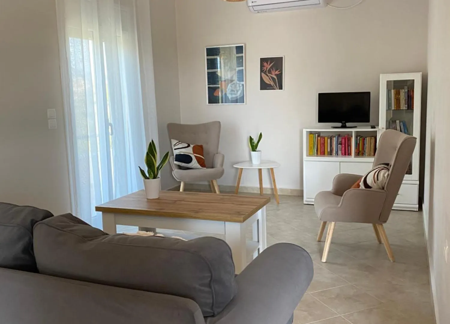 Little Village Lixouri Apartment
